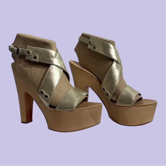 J. LITVACK Platform Sandals 6” Heel Ankle Strap Champagne Gold Size 8.5V - Picture 1 of 10
